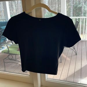 black crop top